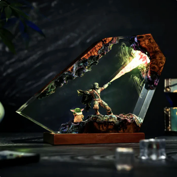 Mando Resin Lamp